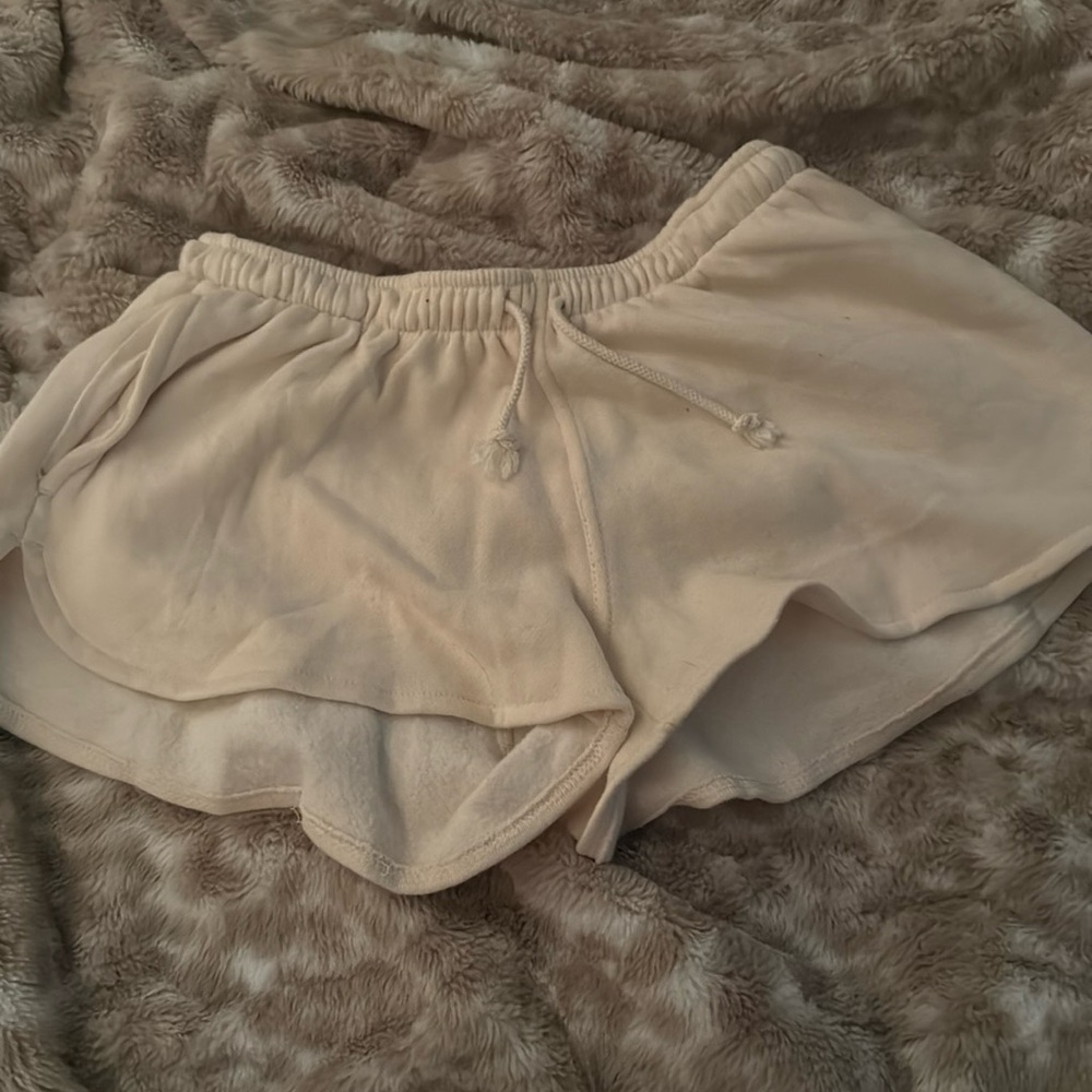 Brandy Melville shorts white/ cream